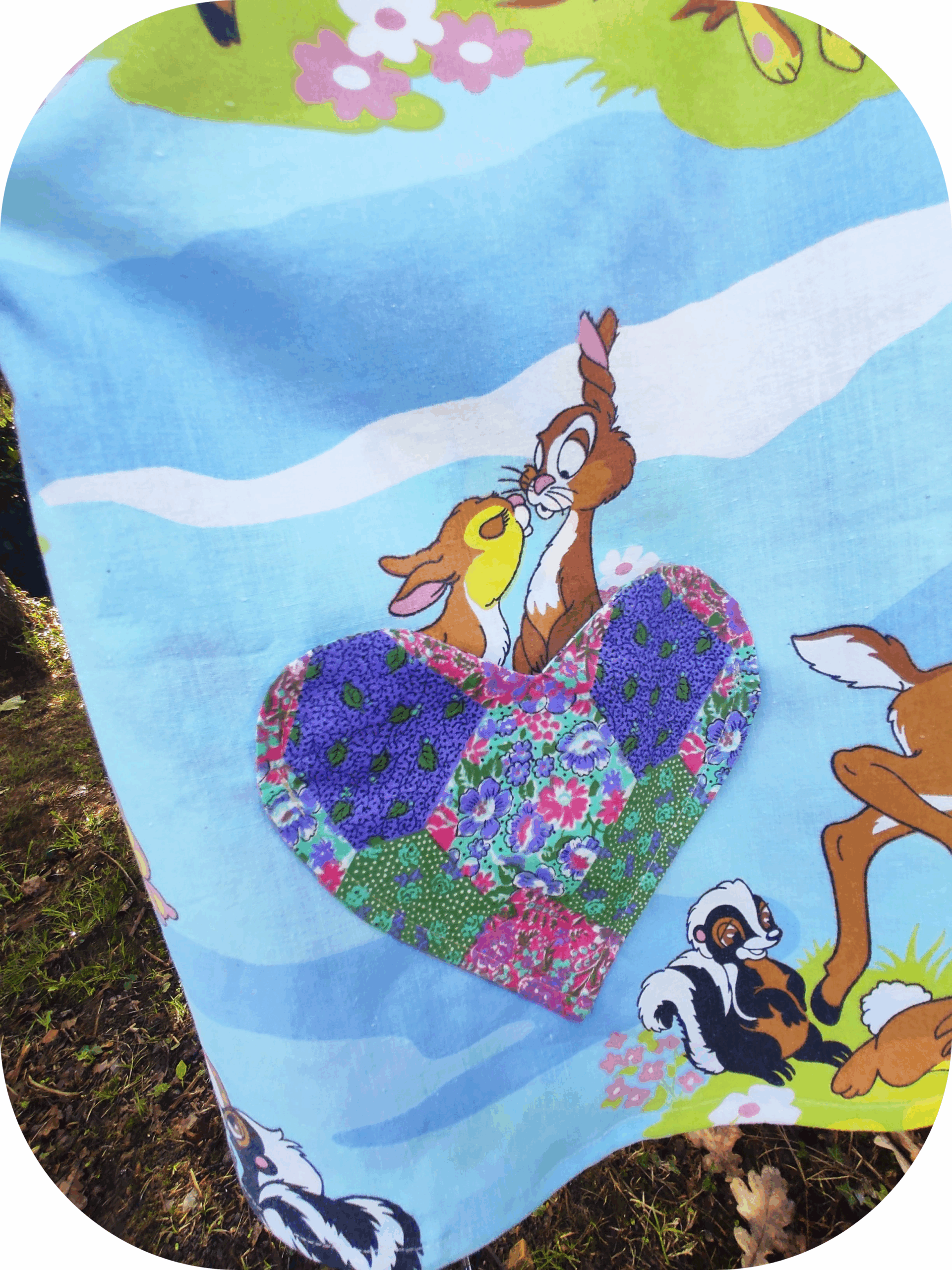 ✨ "une chemise qui mêle souvenirs d’enfance et créativité moderne, unique, coloré et plein de poésie." ✨ ✨ "une chemise qui mêle souvenirs d’enfance et créativité moderne, unique, coloré et plein de poésie." ✨