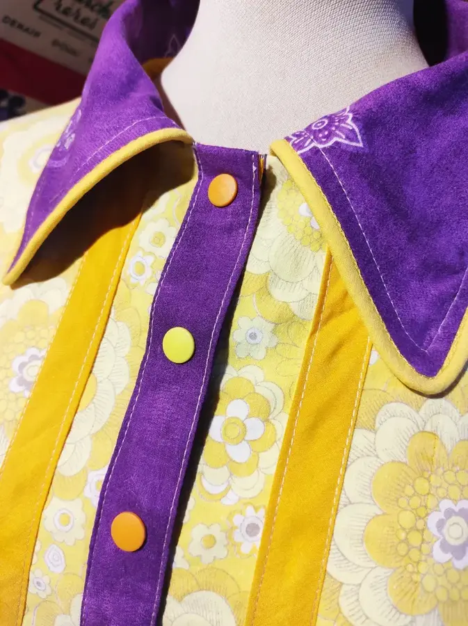 chemise "douceur vintage" en drap des années 70 chemise "douceur vintage" en drap des années 70