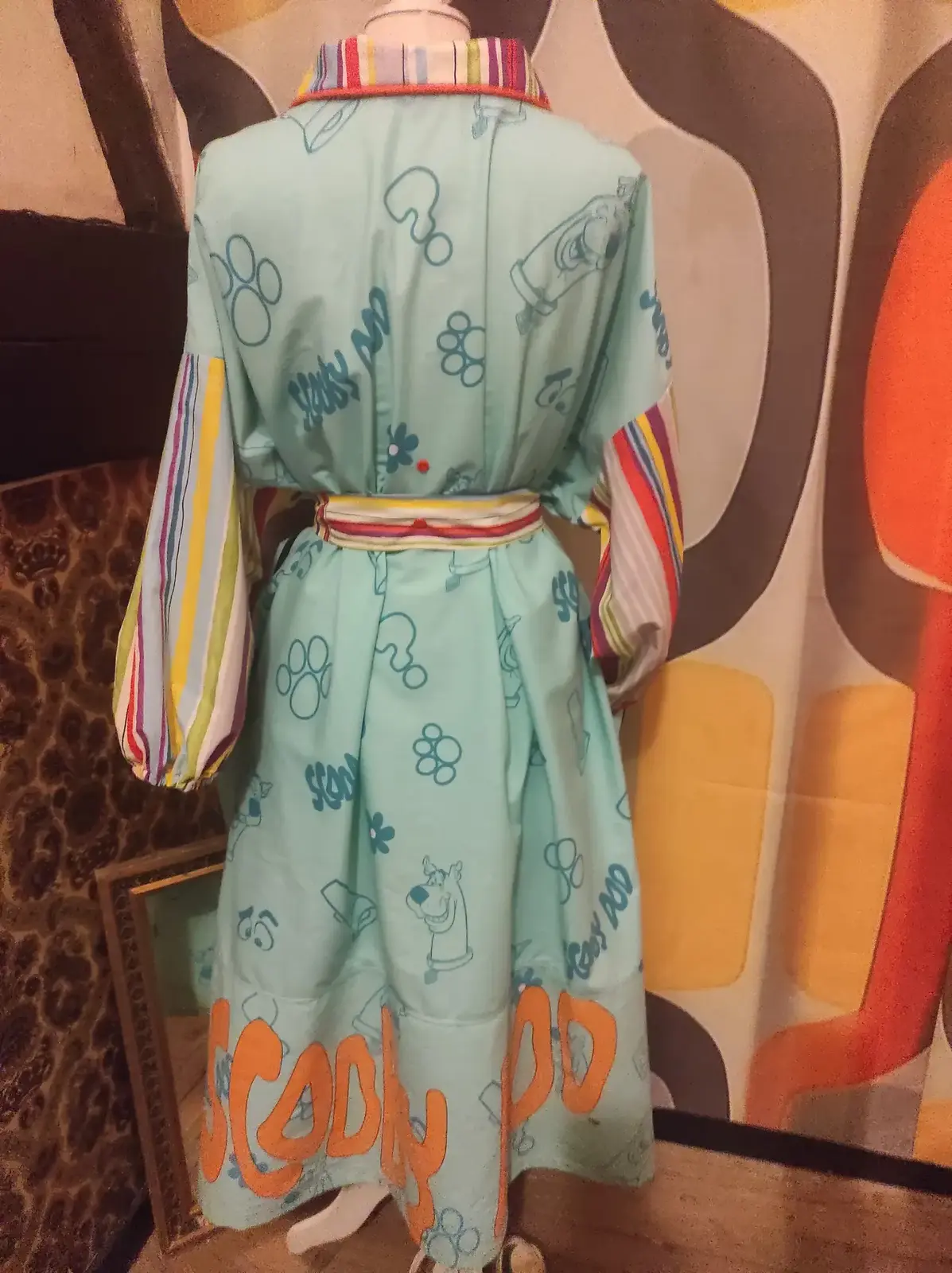 robe upcyclée – pièce unique – esprit pop & vintage robe upcyclée – pièce unique – esprit pop & vintage