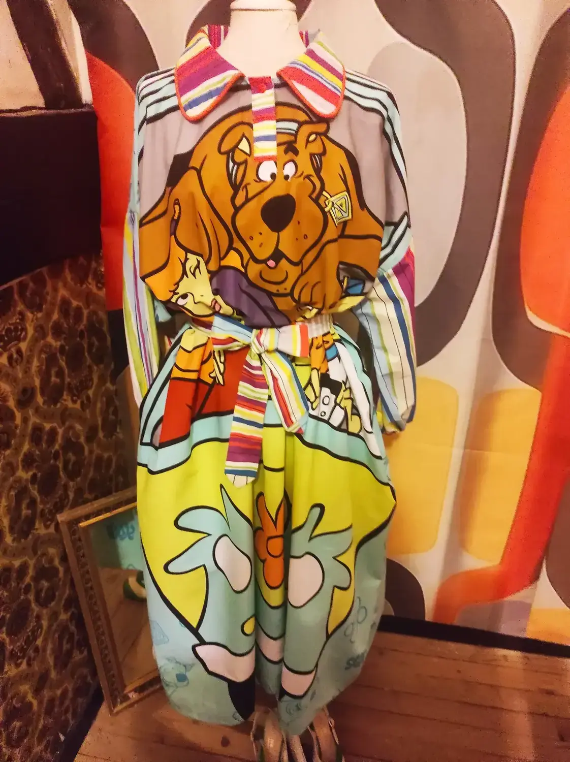 robe upcyclée – pièce unique – esprit pop & vintage robe upcyclée – pièce unique – esprit pop & vintage