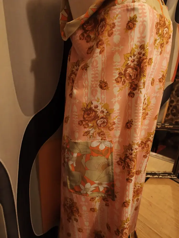 robe "métamorphose" – upcycling & modularité (pièce unique) robe "métamorphose" – upcycling & modularité (pièce unique)