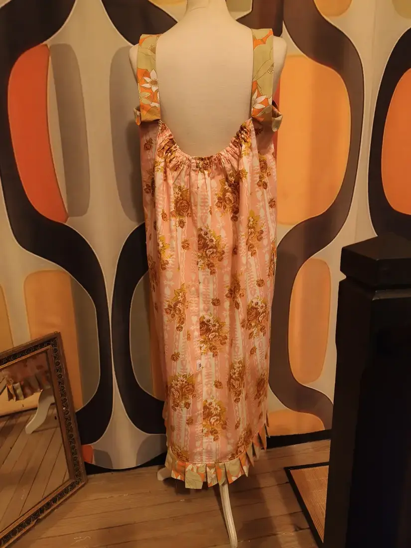 robe "métamorphose" – upcycling & modularité (pièce unique) robe "métamorphose" – upcycling & modularité (pièce unique)